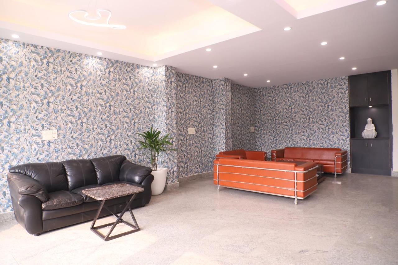 Lyf Corporate Suites - Noida Sector 19 Экстерьер фото