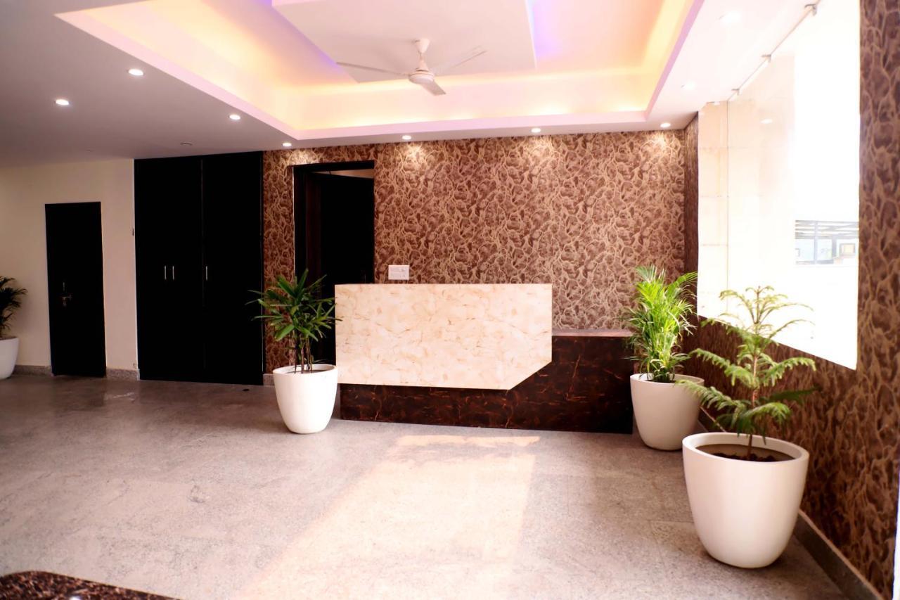 Lyf Corporate Suites - Noida Sector 19 Экстерьер фото